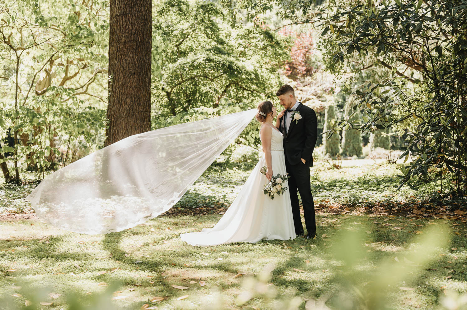 Duncan Estate provides a magical setting for this couple's wedding photos.